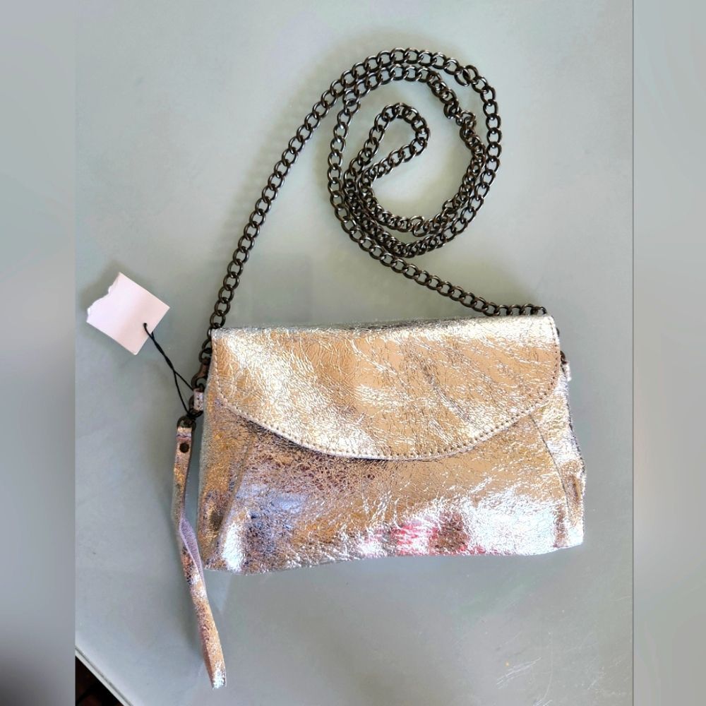 New‎ Silver Metallic Shimmering Retro 70's Disco Vibe Crossbody Bag